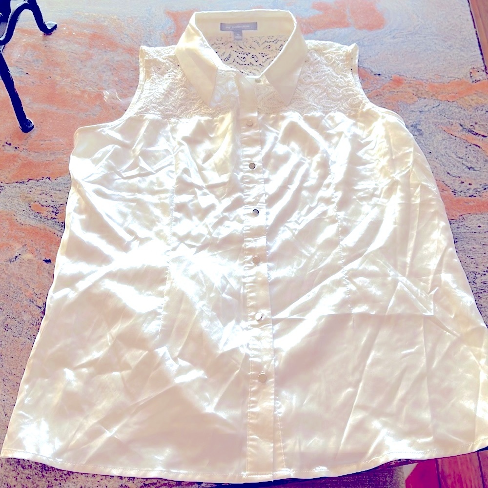 NY extra large very pretty woman’s shirt